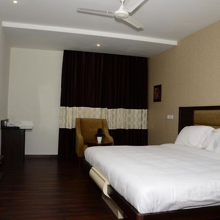 Hotel Fortune Blue Sikar Buitenkant foto