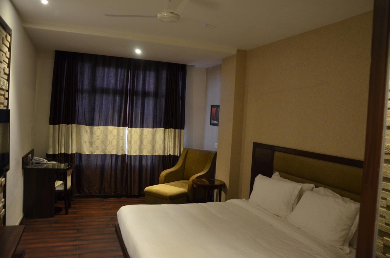 Hotel Fortune Blue Sikar Buitenkant foto