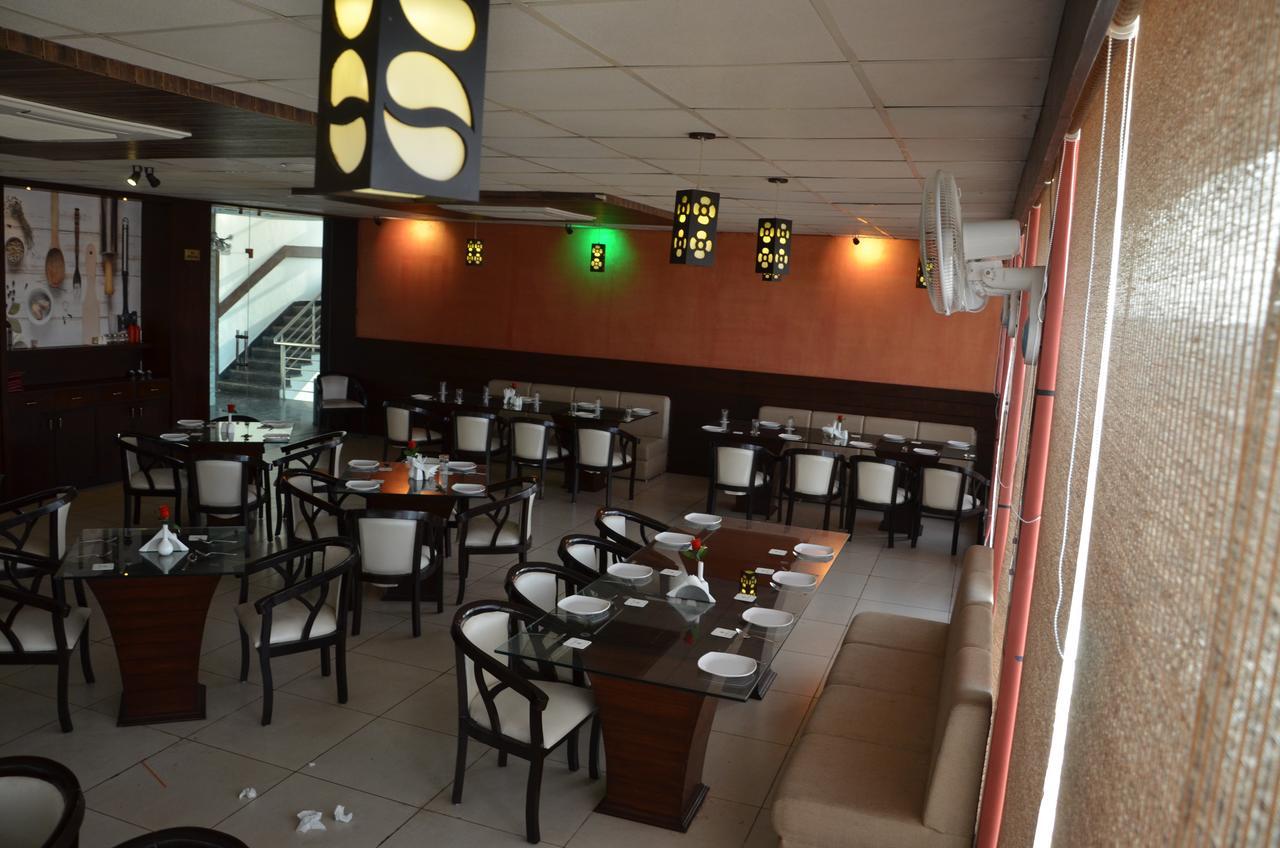 Hotel Fortune Blue Sikar Buitenkant foto