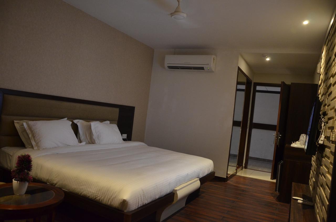 Hotel Fortune Blue Sikar Buitenkant foto