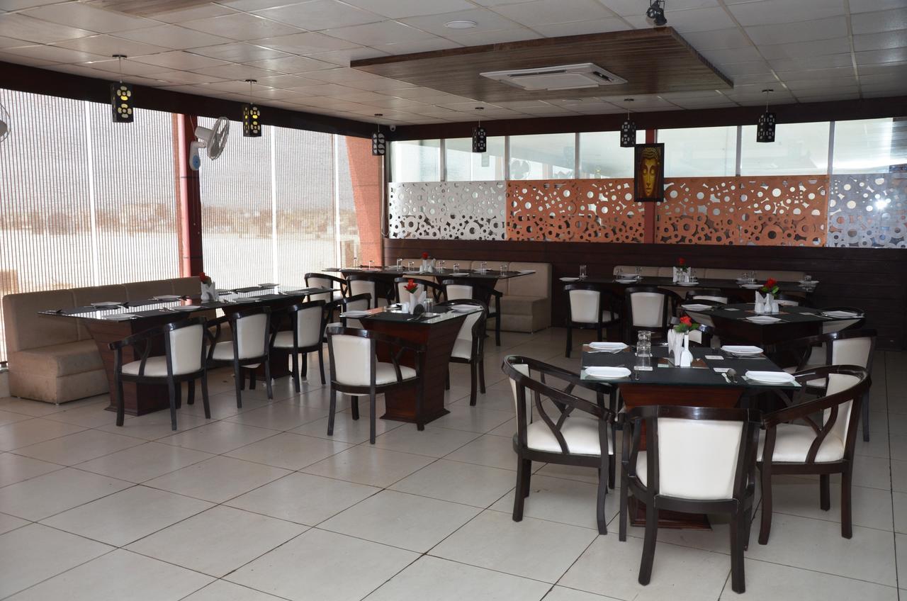 Hotel Fortune Blue Sikar Buitenkant foto
